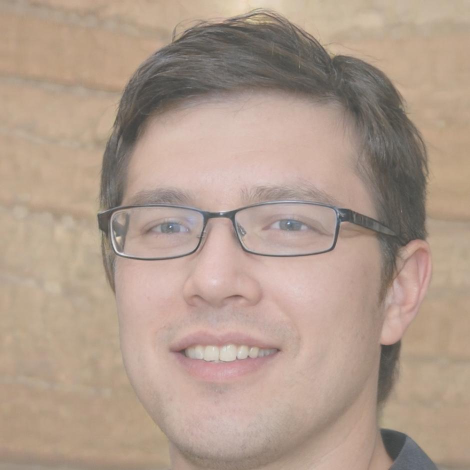 Portrait de Théo Valentin, formateur en suivi financier